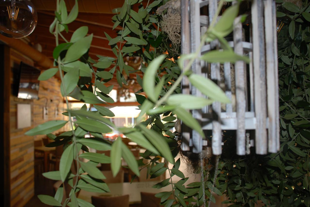 Olive Tree Hotel Sarandë Exterior foto