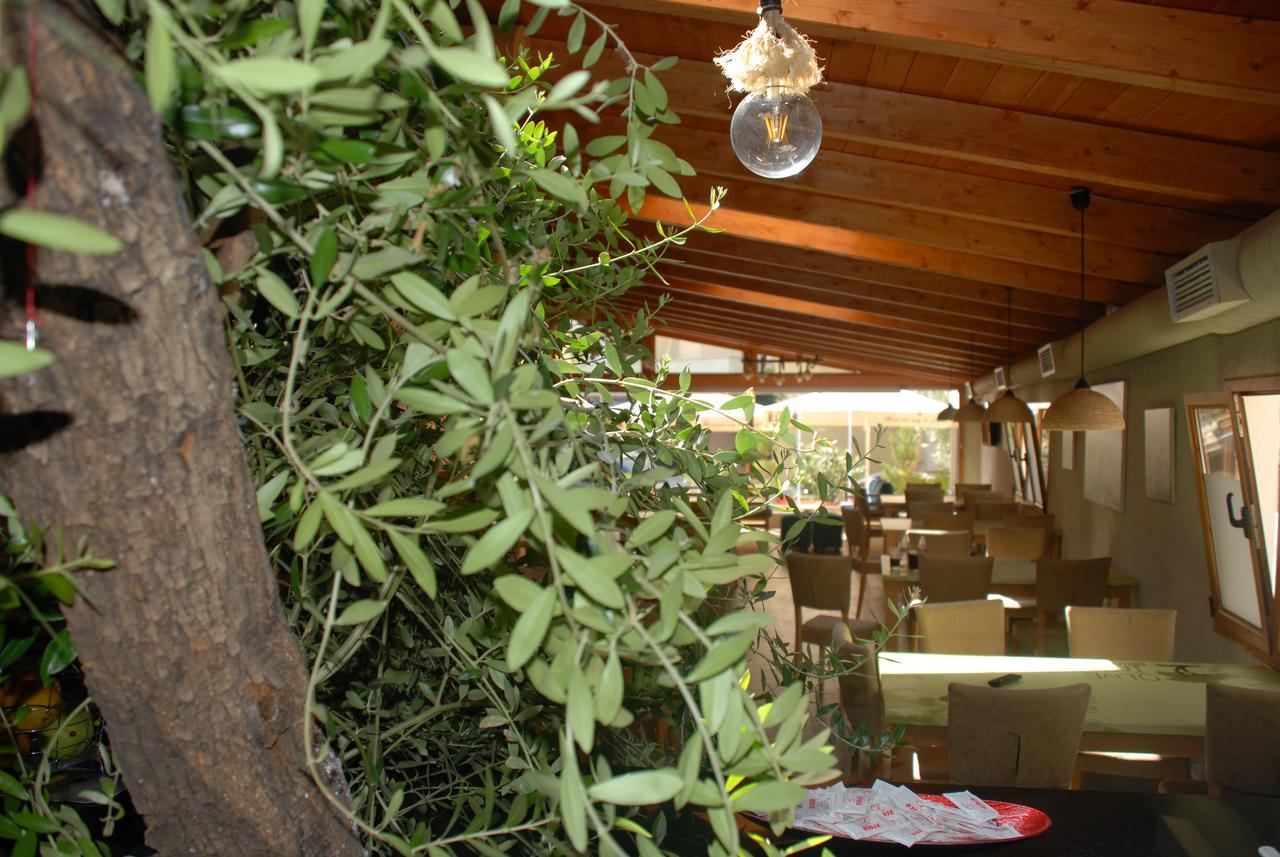 Olive Tree Hotel Sarandë Exterior foto